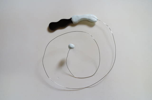 陶器チップに接続したステンレス線の試作品