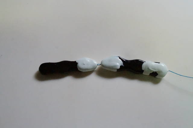 区間を短くした陶器1ミリ連結2連チップの写真