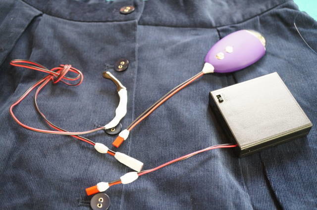 両方のコントローラーを付け替えできるように加工