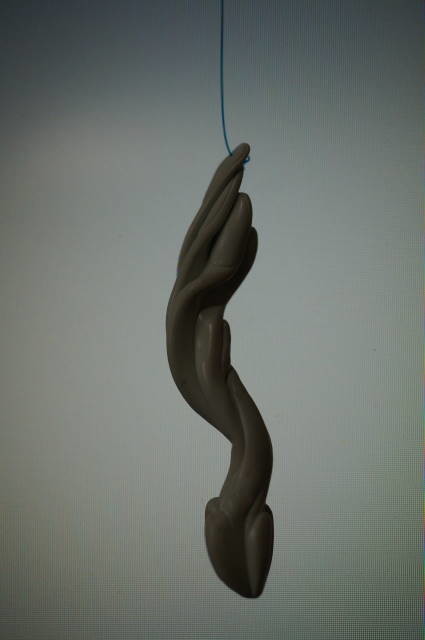 The decorative prototype accompanying Mr. Okada's discussion of thin ceramic sections.