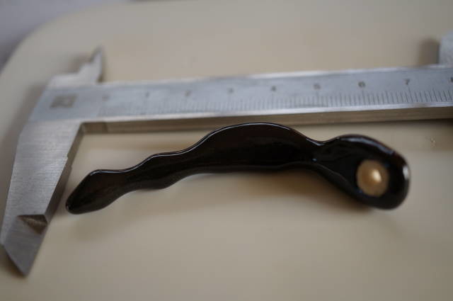 糸なしで注文された陶器4点ツイストの写真