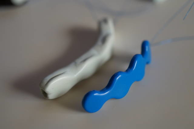 排尿中の留置を考えた貫通穴案の掲載写真