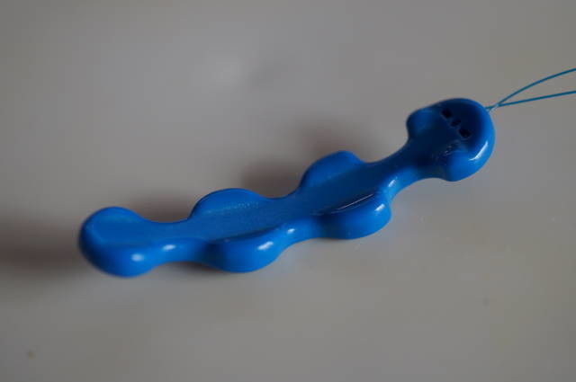 採用を見送った掘り込みのある形のチップ試作品