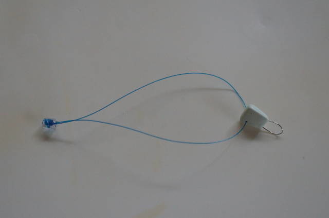 ロックキーが紛失するのはまずいので菱縄部に繋ぐように試作