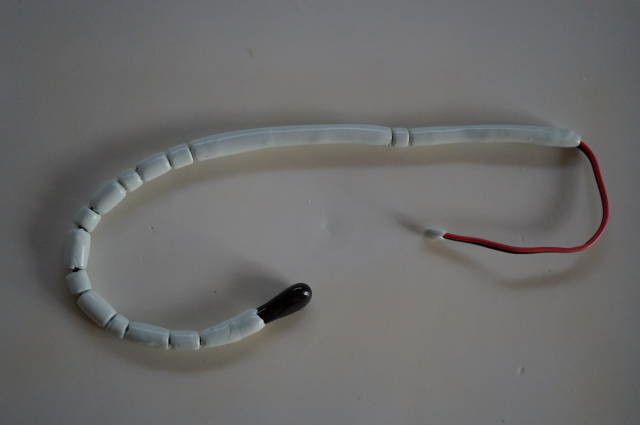 先端だけは滑りの良い陶器にした浮遊ブジー