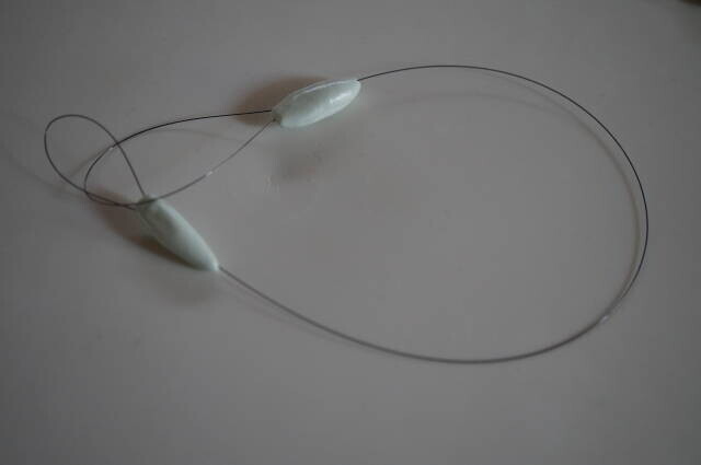 Loop-ended wire sounds introduced with separate prices for two lengths.