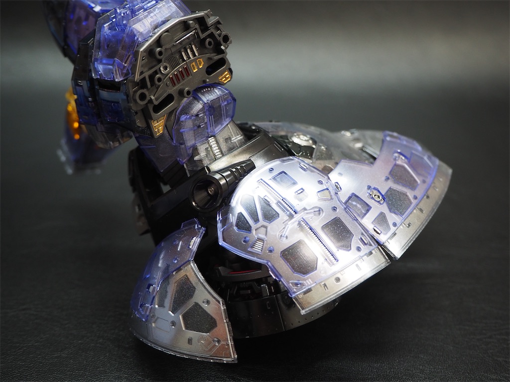 完成品【メッキ仕様】RG ジオング メカニカルクリア 限定 ガンダム 全塗装 塗装済完成品 RG ジオング クリアカラー 【メタリック塗装