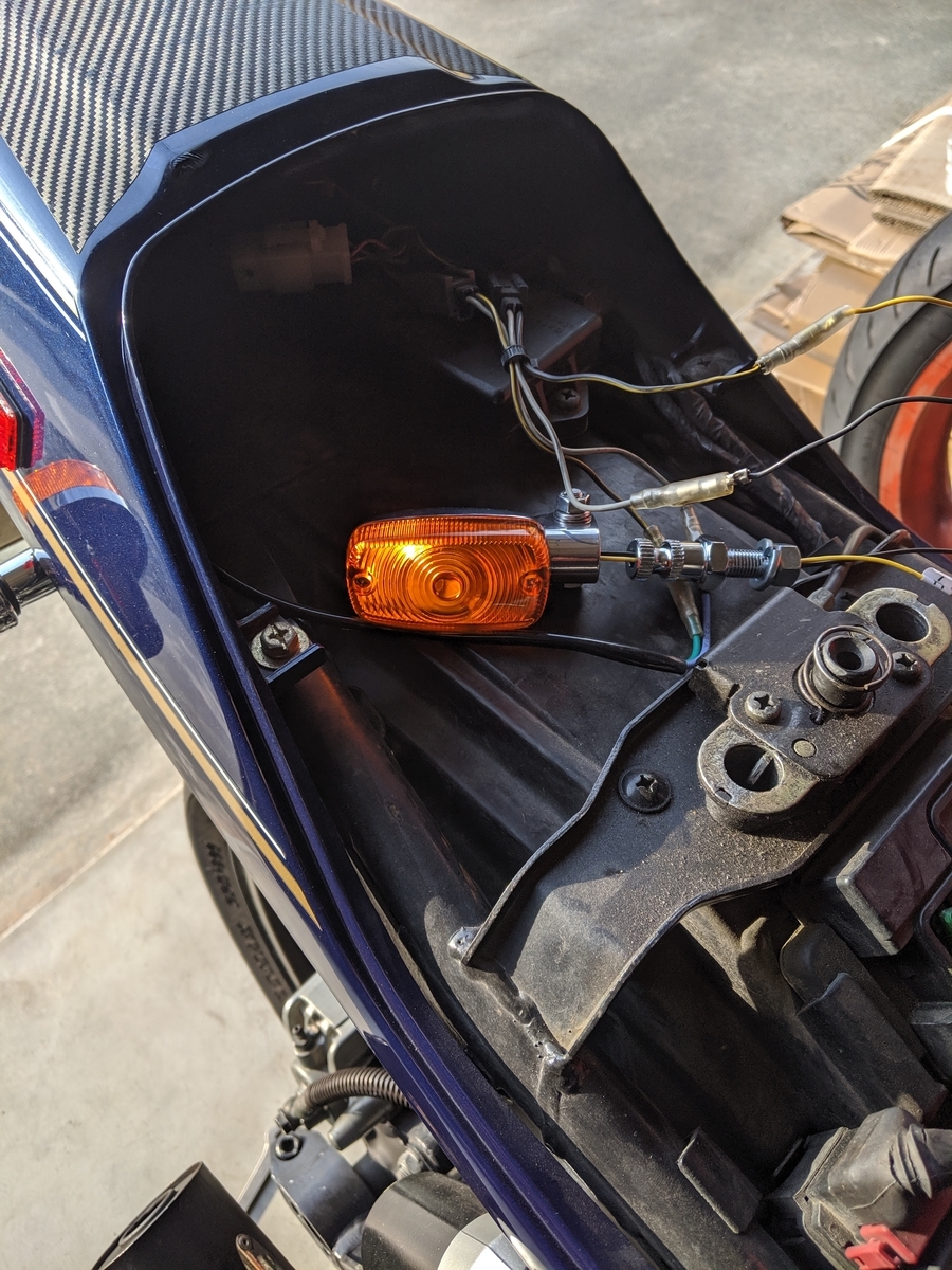 ZRX400 ウィンカー移設キット 3ポジションリヤウィンカーステーKIT