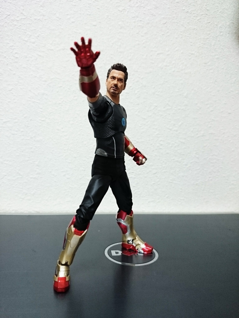 おすすめ！トニー・スターク_S.H.Figuarts のレビュー - Weekend