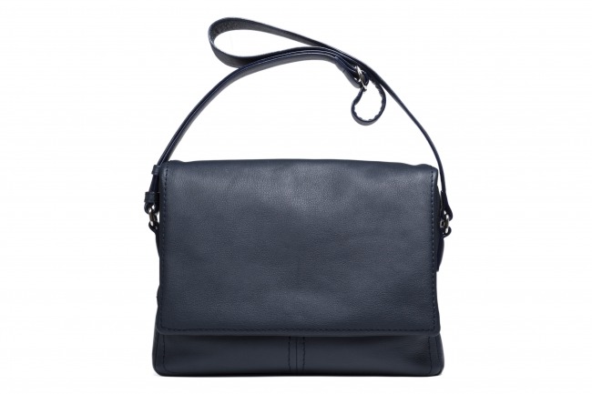 これで秋雨に備えよう！”全天候型“ビジネスバッグ「Plota（プロータ