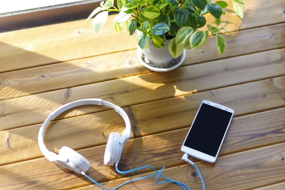 自分で作った音楽を世界に向けて発信しよう 副業としての音楽制作の方法とは まいにちdoda はたらくヒントをお届け