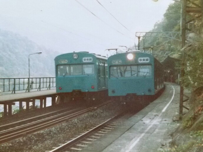 f:id:okinawa-rail:20201003203244j:plain f:id:okinawa-rail:20201003203244j:plain