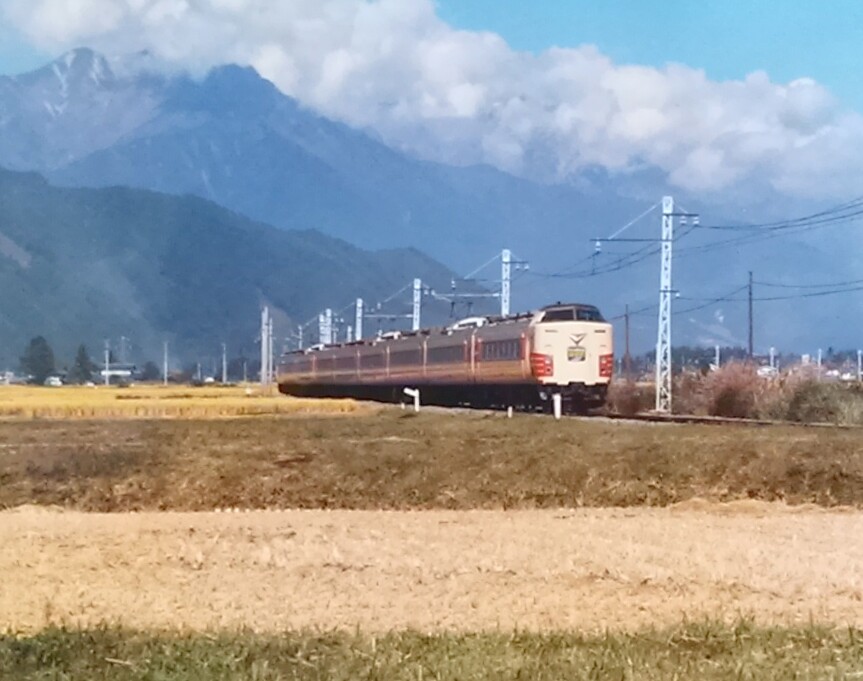 f:id:okinawa-rail:20201017215806j:plain f:id:okinawa-rail:20201017215806j:plain