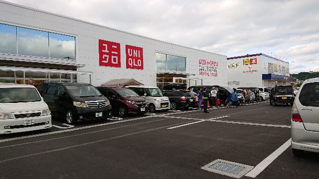 Uniqlo アブロうるま店オープン 沖縄生活のホンネ