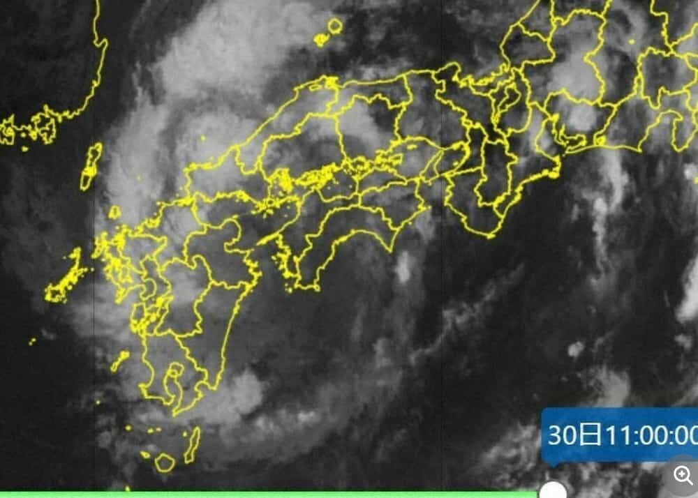 気象衛星ひまわりの画像比較