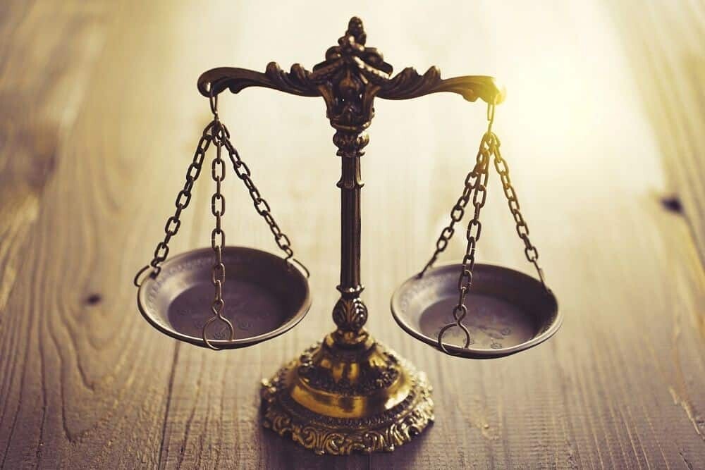 弁護士 正義の天秤