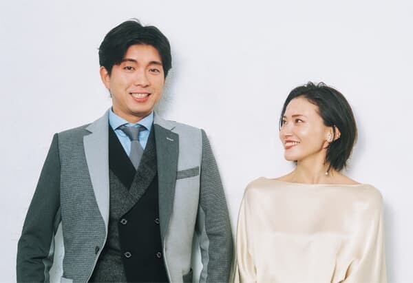 宮崎謙介と金子恵美の家族写真