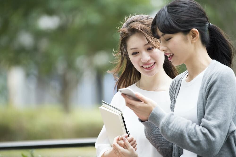 若者 スマホ利用