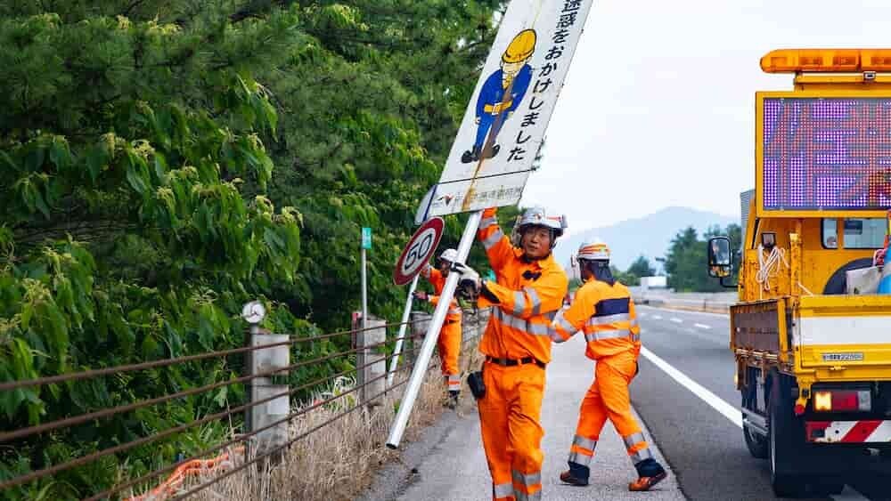 高速道路作業員安全