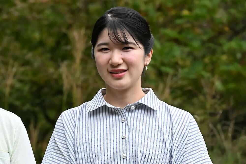 愛子さま イヤリング 着用