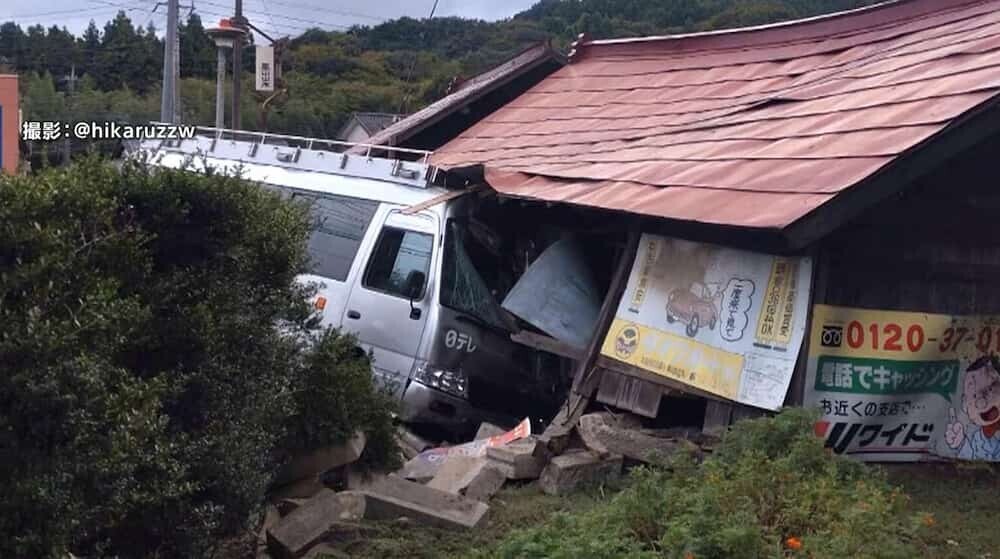 日テレマイクロバス事故現場