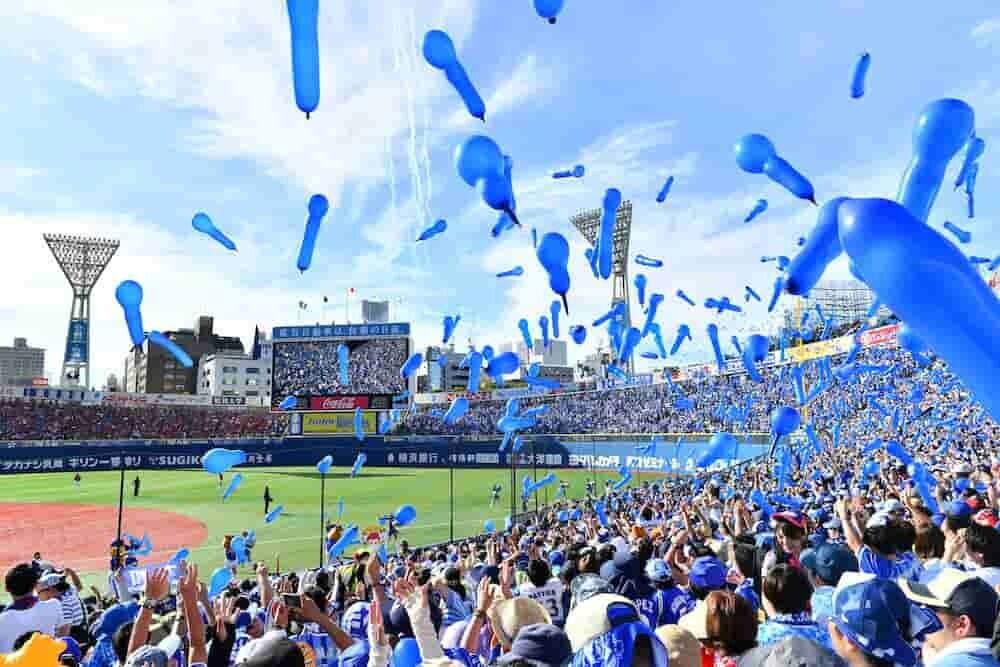 横浜スタジアム 満員
