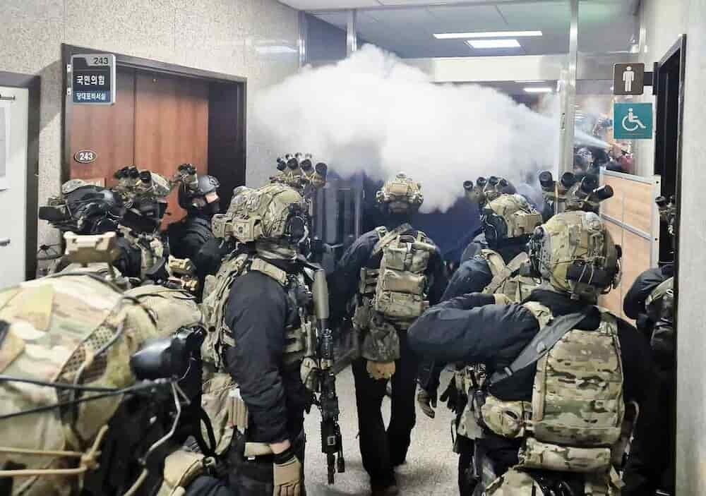 韓国戒厳軍