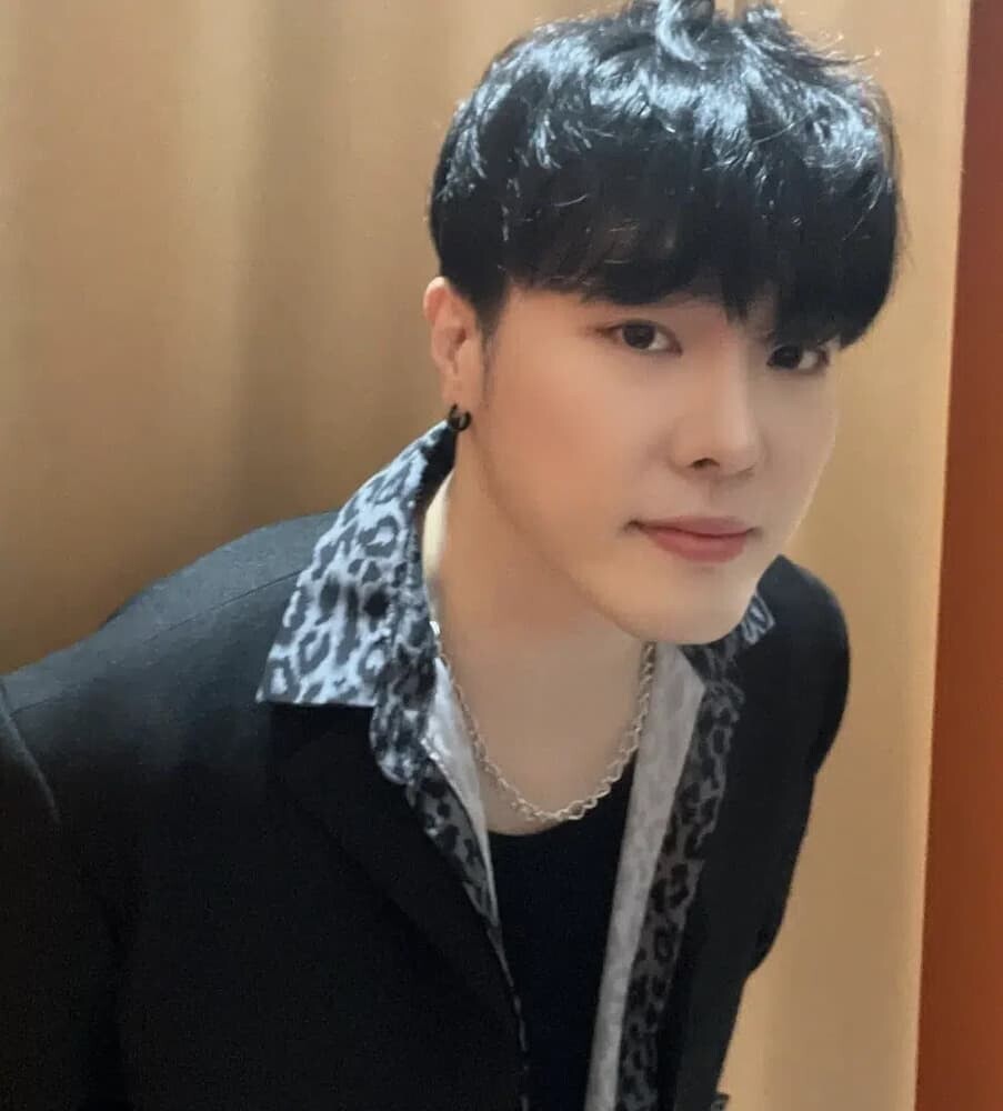 韓国の人気歌手フィソンさん