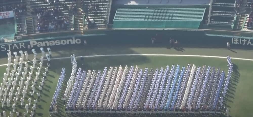 第97回センバツ甲子園の開会式の様子