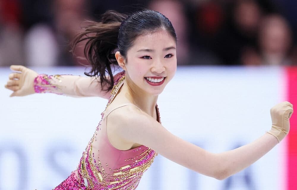 2025年世界フィギュアスケート選手権で自己ベストを記録した千葉百音選手の笑顔と演技