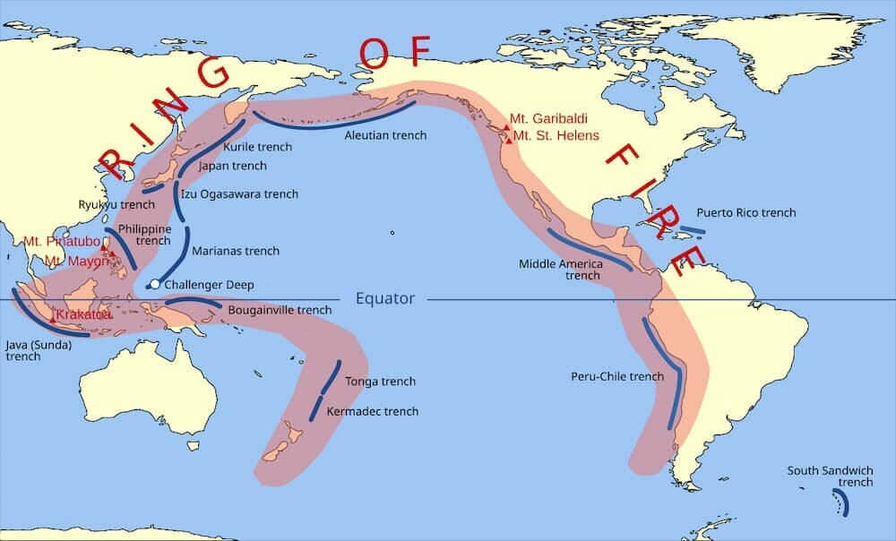 環太平洋火山帯 地図　Wikipediaより