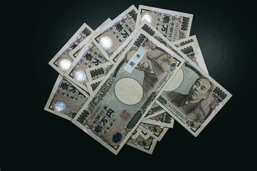 お金 現金給付