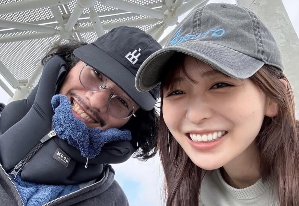 清原翔と長濱ねるの笑顔のツーショット