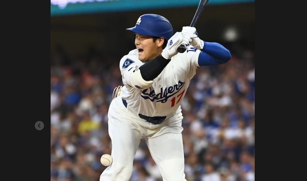 大谷翔平が死球を受けて苦痛の表情を浮かべる瞬間