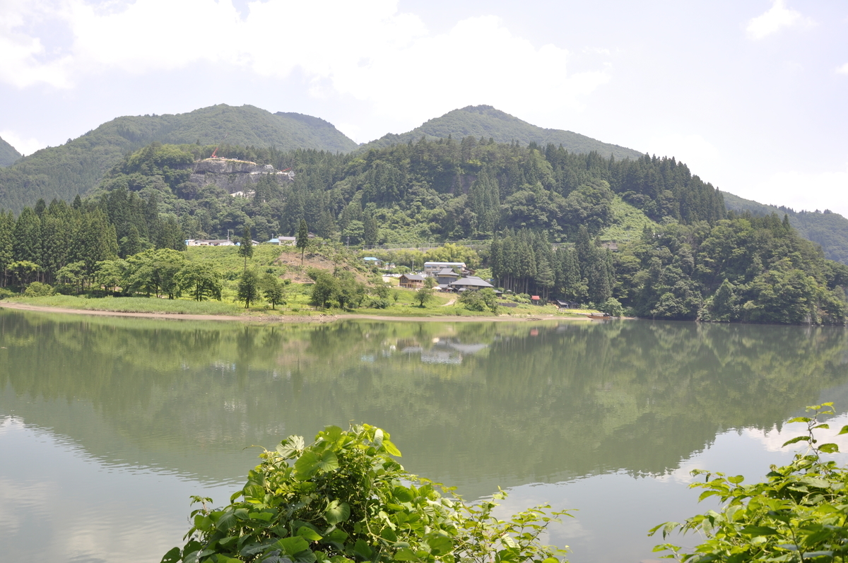 f:id:okuaizumishimamachi:20190409171016j:plain f:id:okuaizumishimamachi:20190409171016j:plain