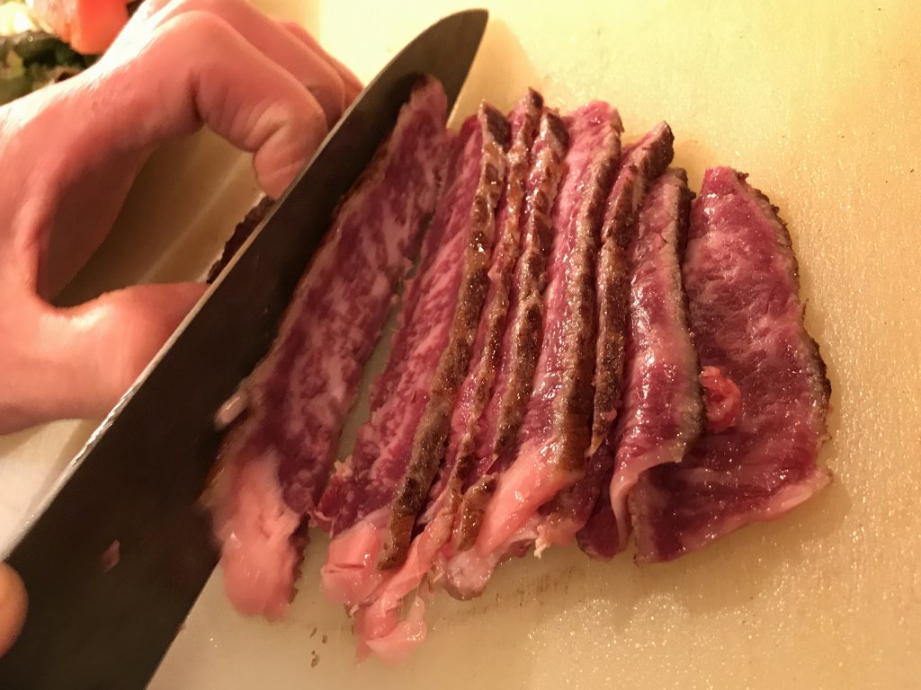 この神戸牛ハンバーグにはドラマがある このデカさの理由とは 洋食の店 もなみ メシ通 ホットペッパーグルメ
