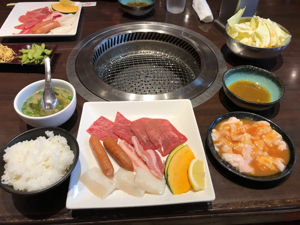一日遊べるスーパー銭湯で焼肉を 焼肉割烹 花もよう スパリゾート雄琴 あがりゃんせ まいど憶良 おくら です