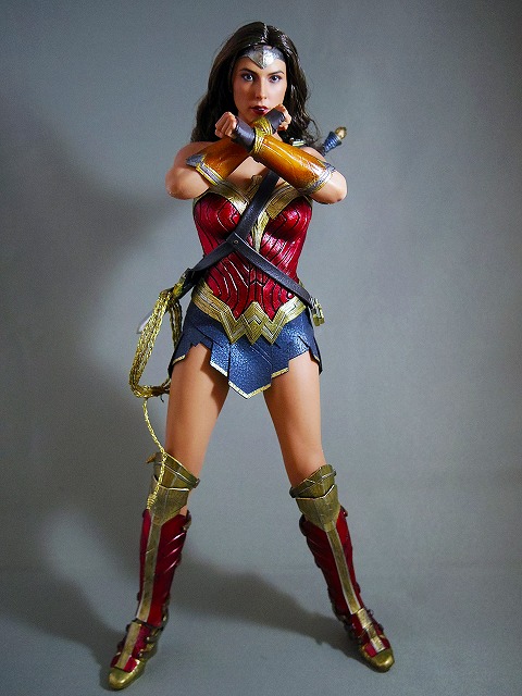 HOTTOYS 「バットマン vs スーパーマン ジャスティスの誕生」 ワンダー