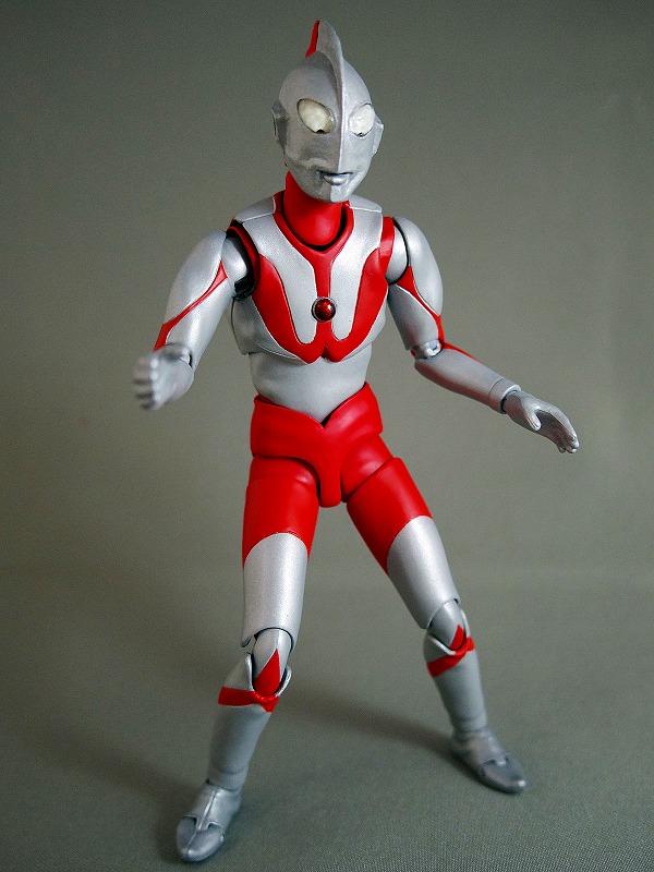 S.H.フィギュアーツ ウルトラマン(Aタイプ) レビュー - okurejeの日記