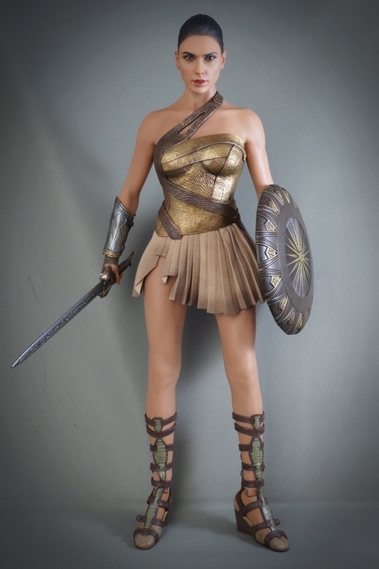 HOTTOYS 『ワンダーウーマン』ワンダーウーマン（トレーニング