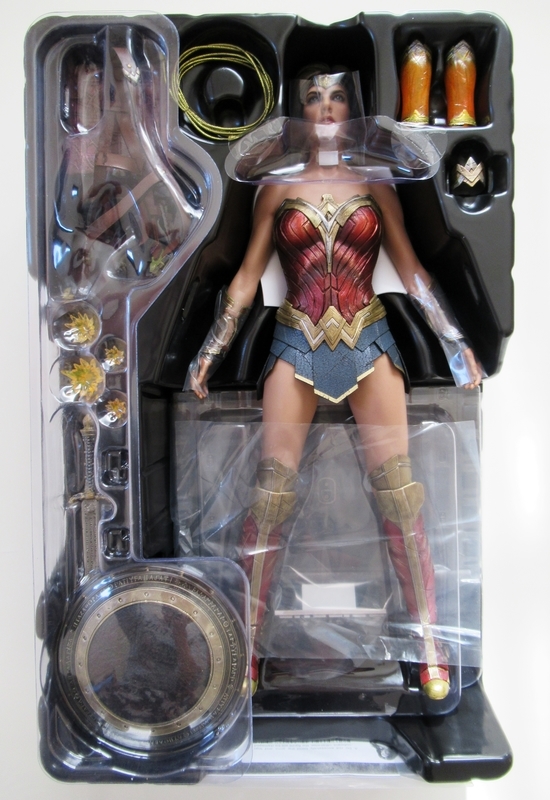 【ホットトイズ】ワンダーウーマン BVS版 美品 バットマン ジャスティスリーグ HOTTOYS 『ジャスティス・リーグ』ワンダーウーマン[ボーナス