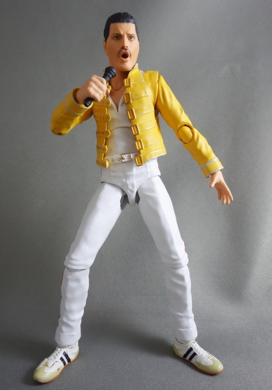 フレディマーキュリー　フィギュアーツ Amazon.co.jp: TAMASHII NATIONS S.H.フィギュアーツ フレディ