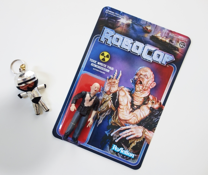 スーパー7 リ・アクション/ロボコップ: エミール・アントノウスキー