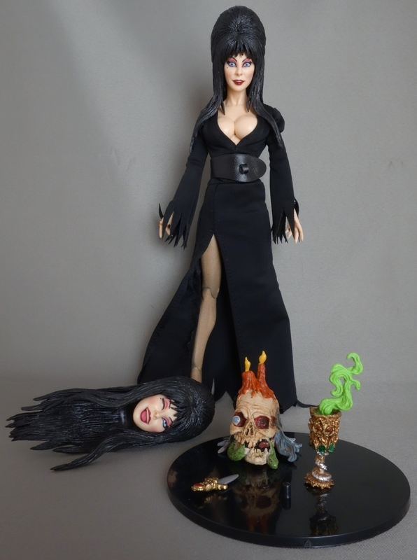 Amazon | ELVIRA エルヴァイラ ネカ 8インチ アクションドール