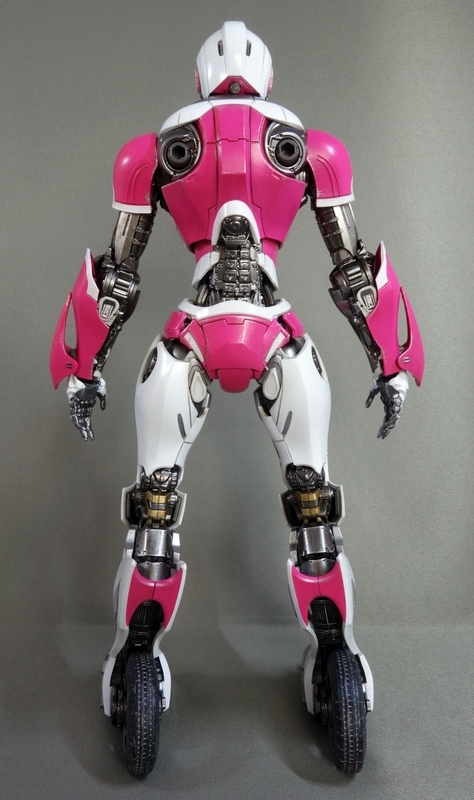 threezero 『バンブルビー』DLX Arcee （DLX アーシー