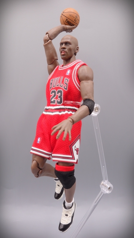 品質一番の MAFEX Michael Jordan Chicago Bulls レビュー - okurejeの日記 芸能人、タレント