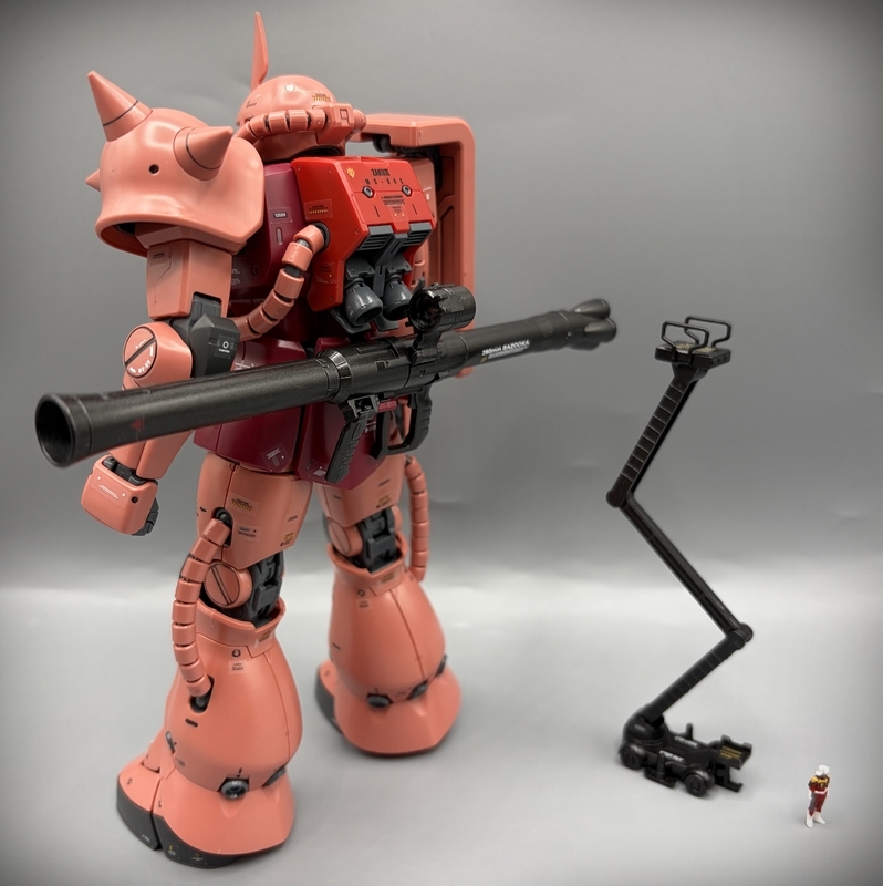 赤バンダイ MG 1/100 νガンダム 逆襲のシャア マスターグレード MG 1/100 MS-06S シャア専用ザク Ver.2.0 レビュー - okurejeの日記