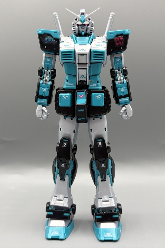 RG 1/144 RX-78-2 ガンダム Ver.2.0 [初音ミクVer.] レビュー
