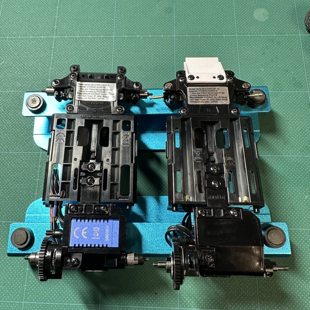 Mini-z 03 (04ナックルに変えています。) アルミナックル キャンバー 1度 ブルー Kyosho Mini-Z MR-04