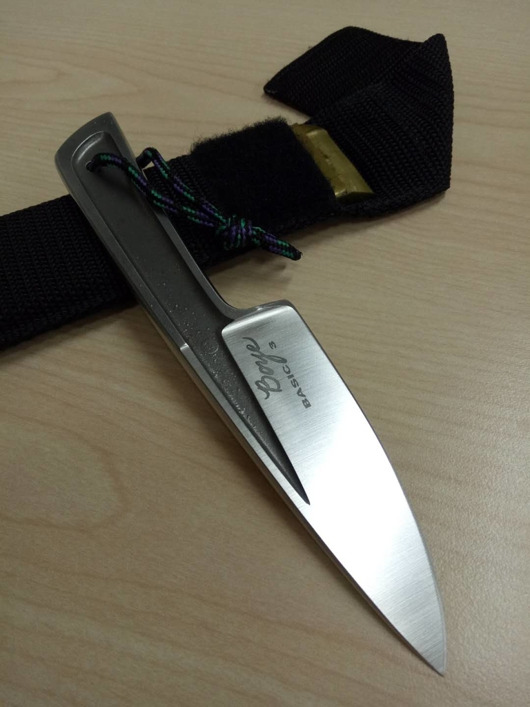 ウーツ鋼 ダマスカス鋼 いえ Boye Dendritic Steelです お試しあれ Old Smith Wesson Knives